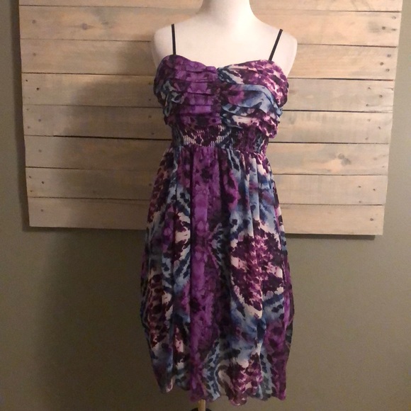 Snap Dress - Picture 1 of 4